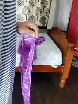 Indian desi wife online show from December 2024 04:56:02 AM