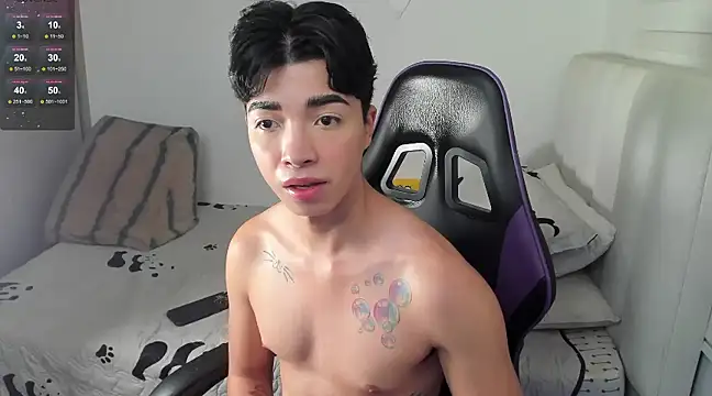 santy7v7 online show from February 2025 01:22:02 PM