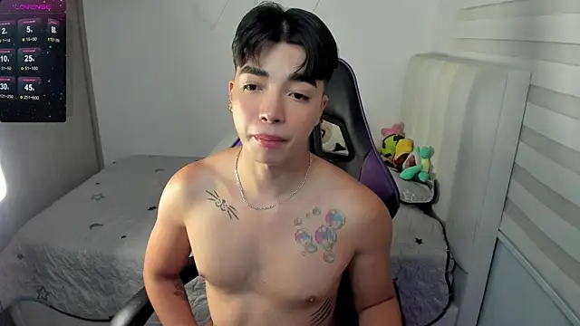 santy7v7 online show from November 2025 01:44:01 PM