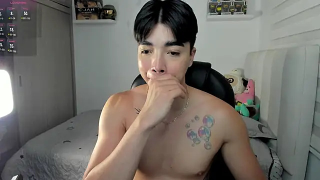 santy7v7 online show from November 2025 01:25:02 PM