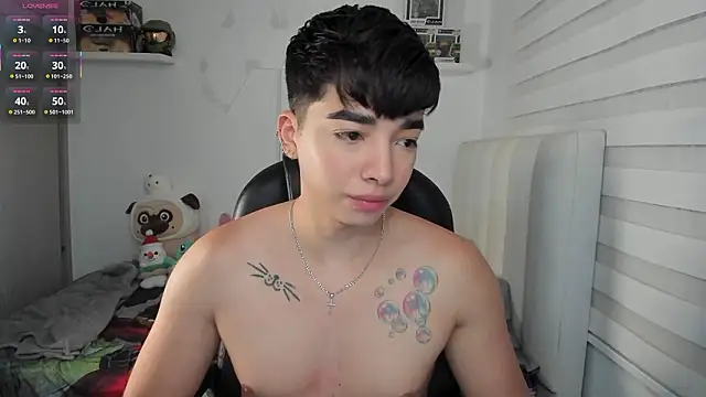 santy7v7 online show from March 2026 01:33:01 PM