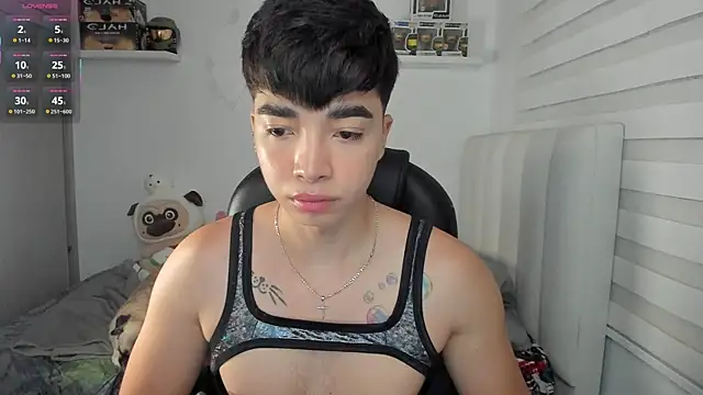 santy7v7 online show from April 2026 01:38:01 PM