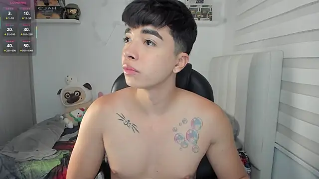 santy7v7 online show from April 2026 01:34:02 PM