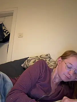 jannis1992 online show from April 2026 01:42:02 AM