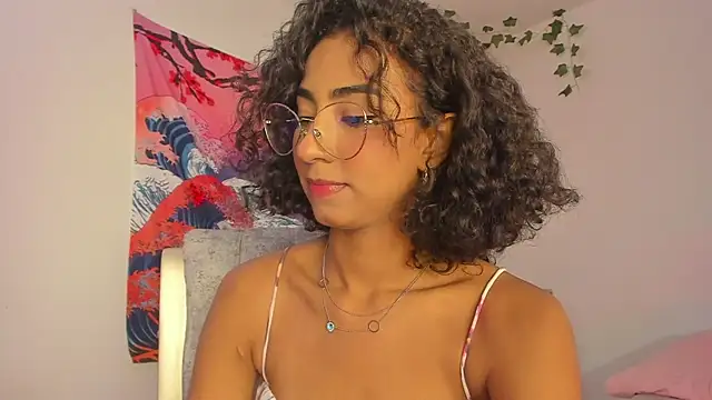 Snapshot of khaliope chatting on January 2025 04:59:02 PM khaliope online show from January 2025 04:59:02 PM