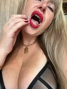 Kittenforyou online show from October 2025 08:26:02 AM