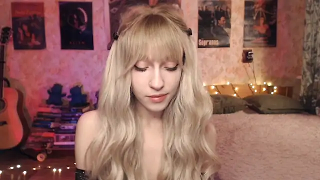 Friendly Ellie online show from January 2025 11:10:02 PM