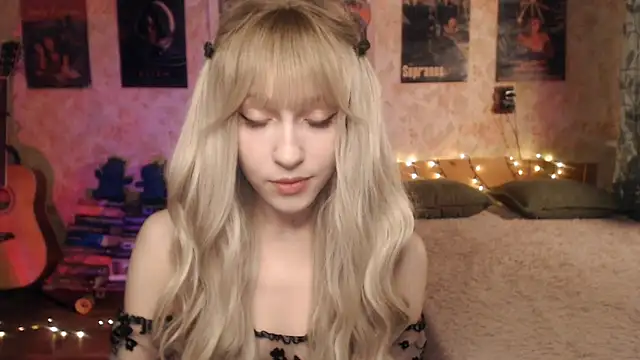 Friendly Ellie online show from January 2025 12:16:01 AM