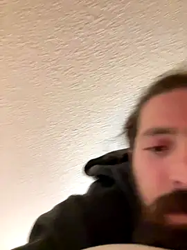 Snapshot of agitnizci13 chatting on December 2024 10:45:01 PM agitnizci13 online show from December 2024 10:45:01 PM