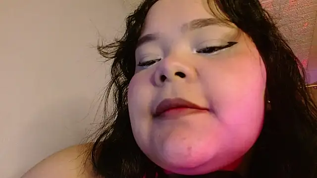 Snapshot of sexychubby___ chatting on April 2026 09:08:01 PM sexychubby online show from April 2026 09:08:01 PM