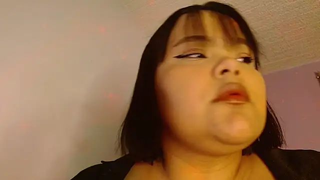 Snapshot of sexychubby___ chatting on May 2026 09:20:01 PM sexychubby online show from May 2026 09:20:01 PM
