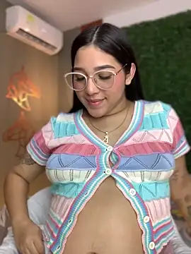 Snapshot of Amandanauty chatting on December 2024 05:12:01 AM Amandanauty online show from December 2024 05:12:01 AM