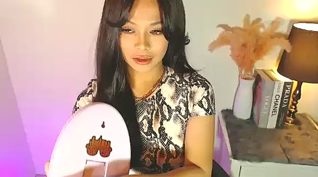 MajesticKitana online show from March 2025 04:21:02 AM