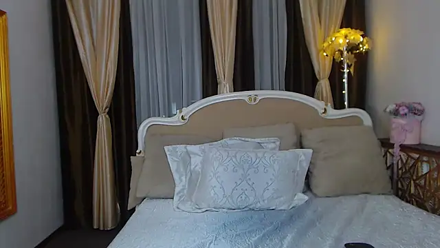 Snapshot of VanessaJonson chatting on February 2025 01:12:02 AM VanessaJonson online show from February 2025 01:12:02 AM