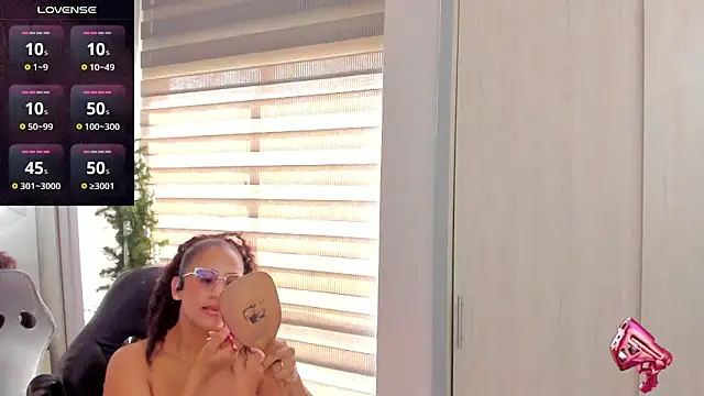 EmmaFerrary online show from December 2025 05:40:02 PM