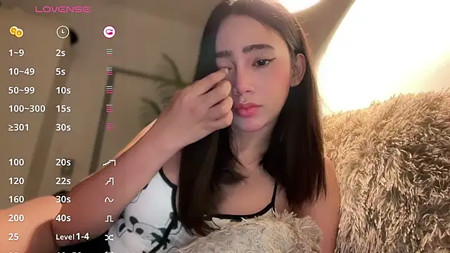 GenesisCastillano online show from October 2025 09:37:01 AM