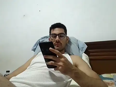 Snapshot of x-sebastian chatting on October 2025 07:12:01 PM x-sebastian online show from October 2025 07:12:01 PM