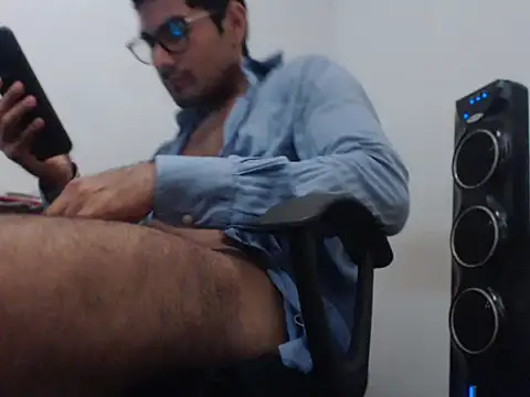 Snapshot of x-sebastian chatting on December 2025 11:01:02 PM x-sebastian online show from December 2025 11:01:02 PM