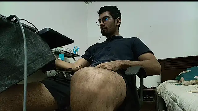 x-sebastian online show from April 2026 08:17:01 PM