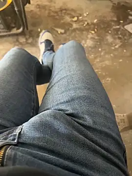 MAHKE12 online show from November 2025 09:19:02 AM