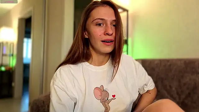 LovelyKatea online show from October 2025 12:16:01 PM