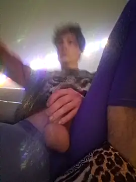 utoopia777 online show from April 2026 10:00:02 PM