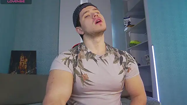 Snapshot of Arilas_ chatting on March 2025 07:20:02 AM Arilas  online show from March 2025 07:20:02 AM