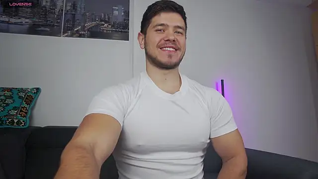 Arilas  online show from November 2025 07:38:02 AM