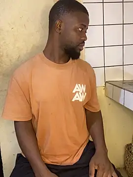 Snapshot of vannycov chatting on September 2025 05:51:02 AM vannycov online show from September 2025 05:51:02 AM