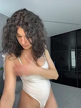 Snapshot of _CurlySue_ chatting on March 2026 08:53:01 AM CurlySue online show from March 2026 08:53:01 AM