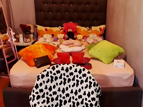 UnMarriedwifeTSX online show from April 2026 11:46:01 PM