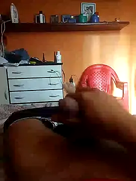 Snapshot of Emanuel45js chatting on December 2024 07:04:02 PM Emanuel45js online show from December 2024 07:04:02 PM