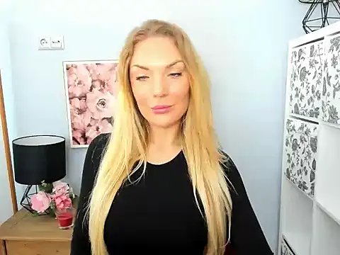 AulloraHoney online show from March 2025 06:16:01 AM