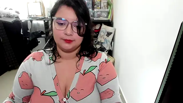 aika-dreams online show from November 2025 12:59:02 PM