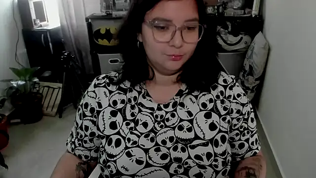 aika-dreams online show from February 2026 12:23:01 PM