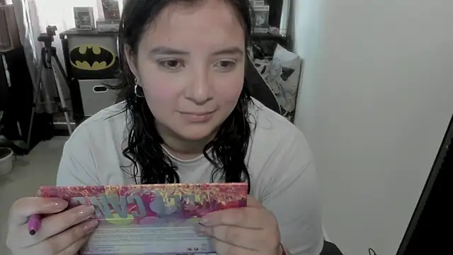 Snapshot of aika-dreams chatting on July 2026 01:41:02 PM aika-dreams online show from July 2026 01:41:02 PM