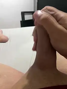 dustbor online show from February 2025 07:35:01 PM