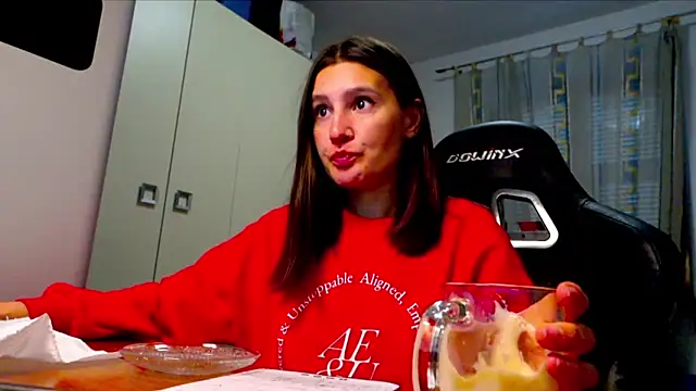 Snapshot of GodlyTheia chatting on December 2025 02:03:01 PM GodlyTheia online show from December 2025 02:03:01 PM