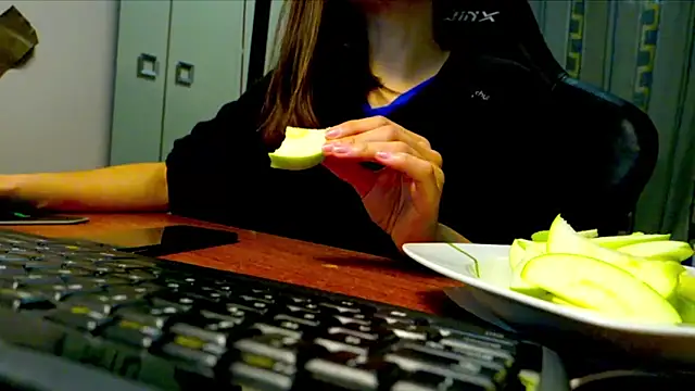 Snapshot of GodlyTheia chatting on February 2026 03:05:01 PM GodlyTheia online show from February 2026 03:05:01 PM