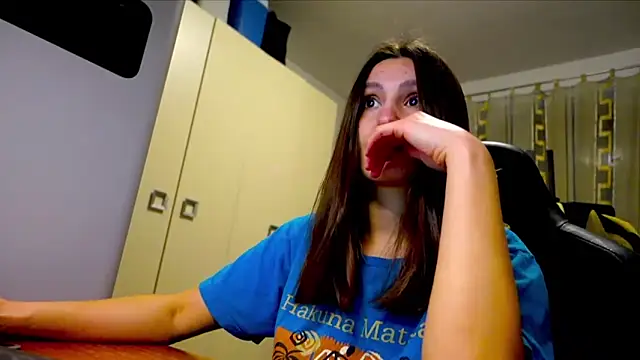 Snapshot of GodlyTheia chatting on March 2026 07:42:02 PM GodlyTheia online show from March 2026 07:42:02 PM