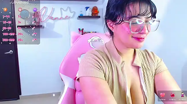 Vannessa  Shy online show from February 2025 07:03:01 PM