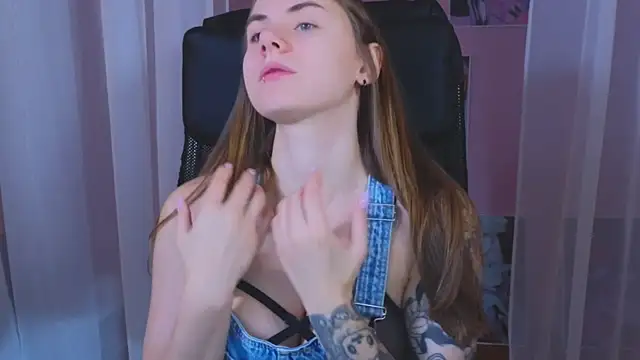  AnnaStark  online show from January 2025 08:22:01 PM