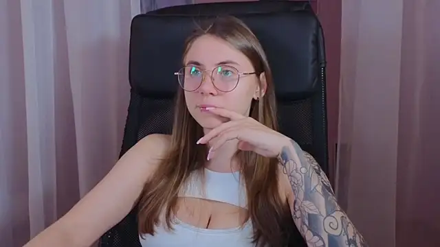  AnnaStark  online show from January 2025 05:22:02 AM