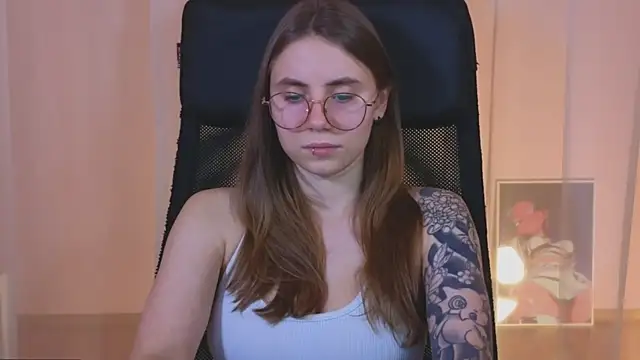  AnnaStark  online show from January 2025 11:18:01 PM