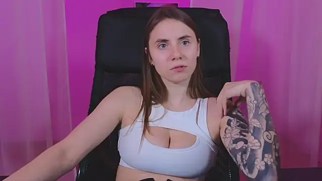  AnnaStark  online show from February 2025 02:26:01 AM