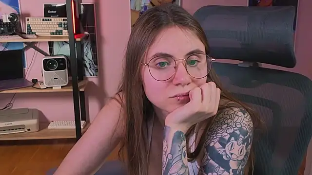  AnnaStark  online show from March 2026 08:17:01 PM