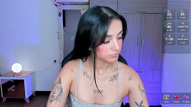 Lizzie corner v online show from March 2026 11:54:01 PM