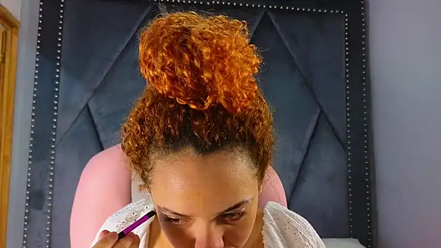 SexyLeilaa online show from March 2025 02:27:01 AM