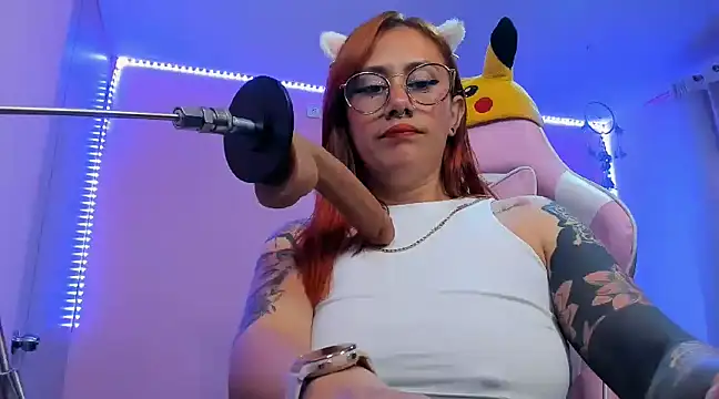 Snapshot of Luna_Paris_ chatting on March 2025 04:48:01 PM Luna Paris online show from March 2025 04:48:01 PM