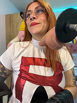 Snapshot of Luna_Paris_ chatting on October 2025 08:42:01 PM Luna Paris online show from October 2025 08:42:01 PM